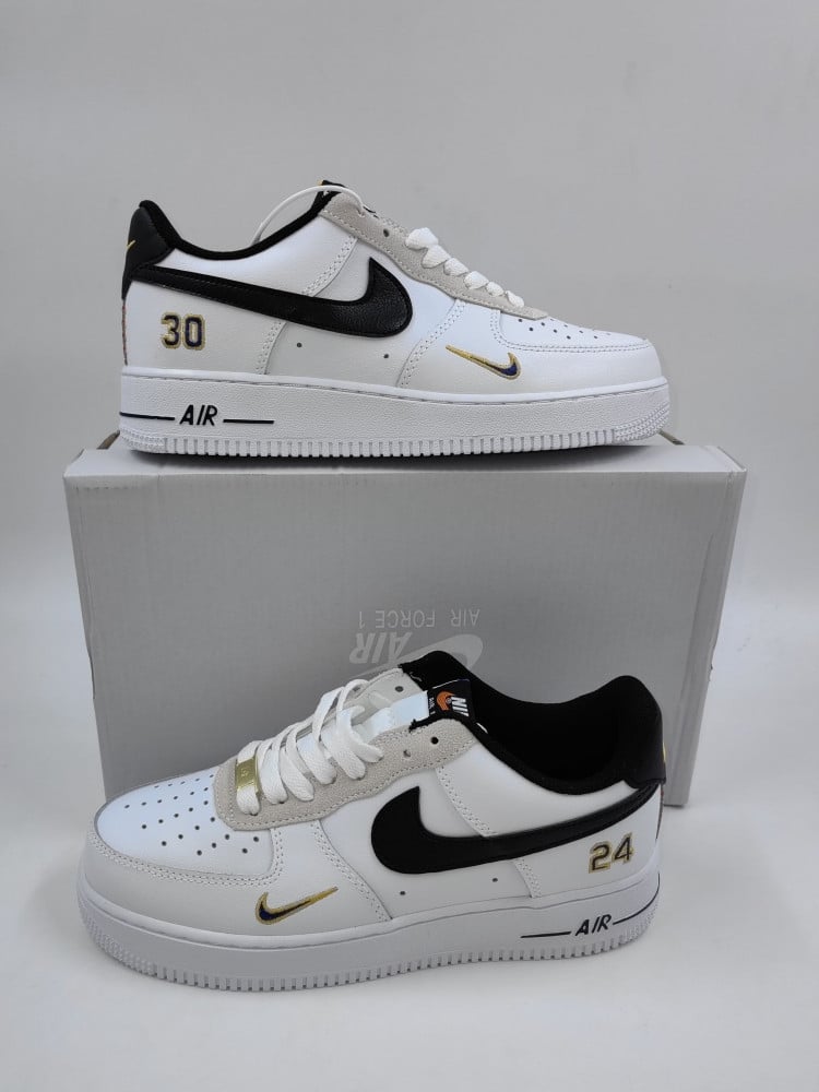 حذاء Nike Air Force