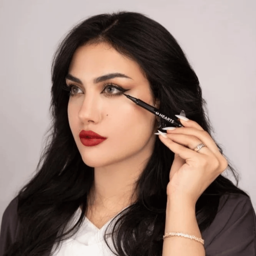 قلم ايلاينر هارتس  سائل اسود ضد الماء