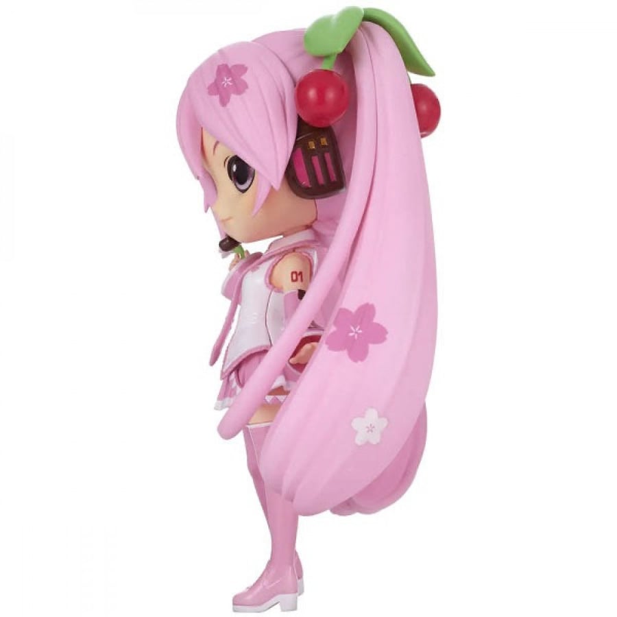 Q Posket - Hatsune Miku Sakura 2022