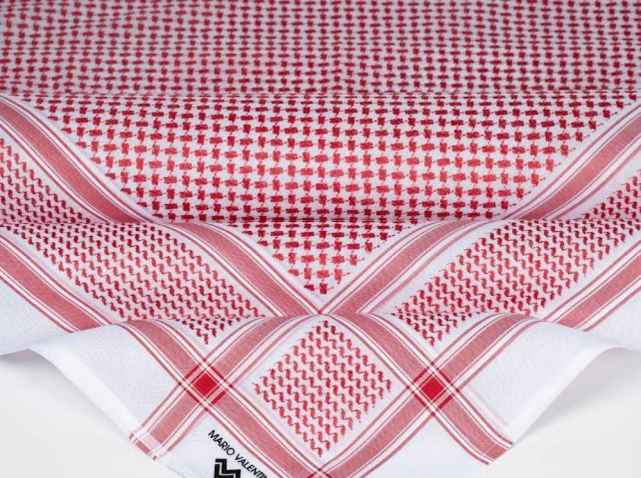 Mario Valentino Saudi Arabian traditional headscarf SVBR15 Italian