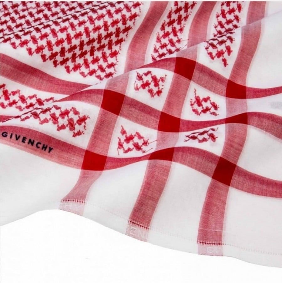 شماغ جيفنشي العادي 2020
