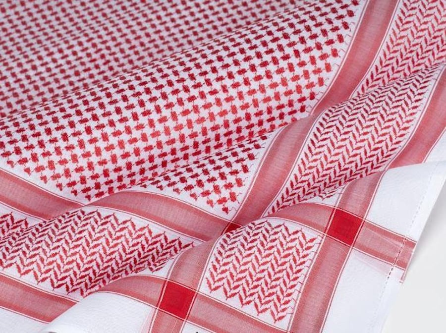 عرض شماغين ماريو فالنتينو - SVOR10