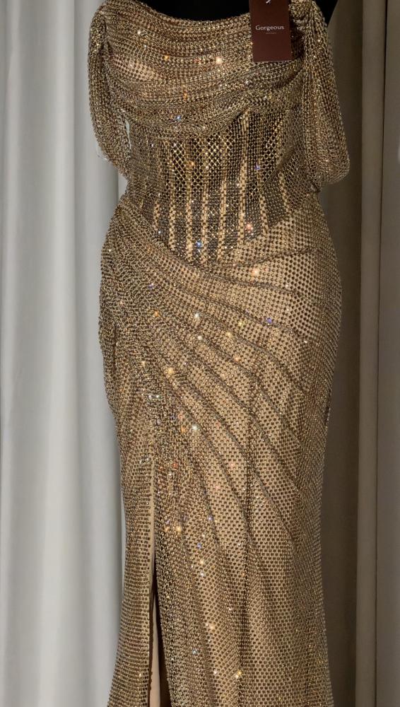 Gold Shimmering Off-Shoulder Mermaid Dresses