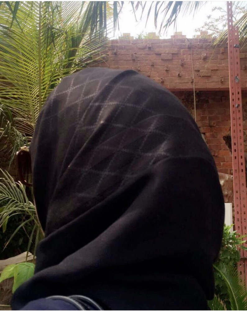 طرحه بوال لون اسود سادة مع اسود مشجر (متوفر طبقتين /طبقه واحدة)