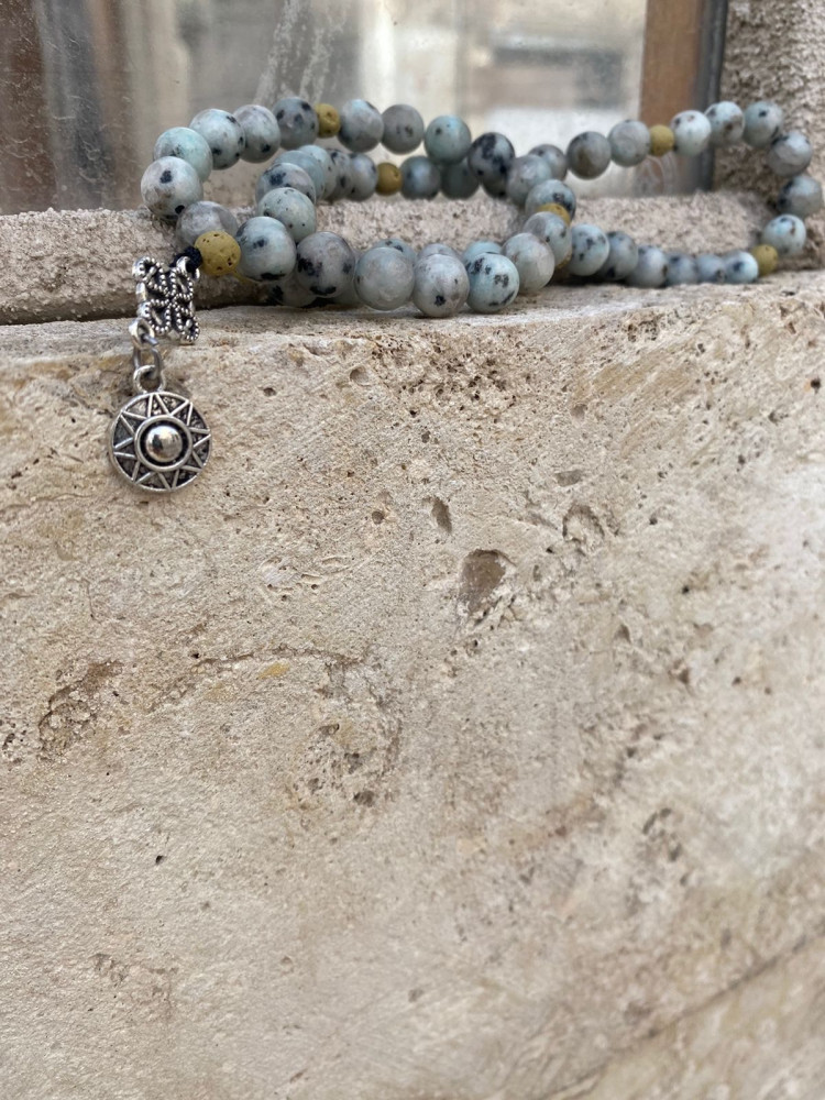 سُبحة حجر لون رمادي