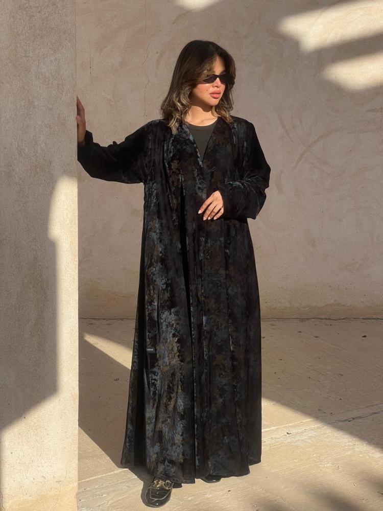 Moon abaya, guipure lace with crepe
