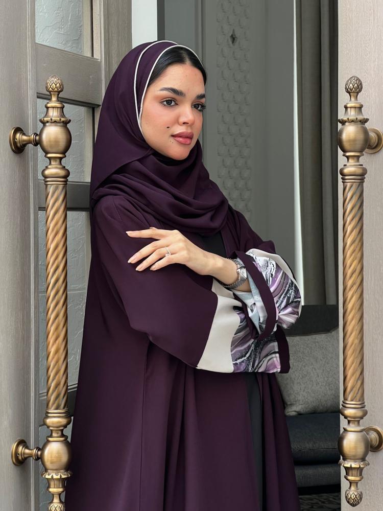 Abaya (Reham), ceramic crepe, half cloche