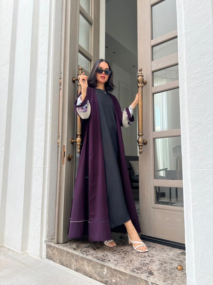 Abaya (Reham), ceramic crepe, half cloche