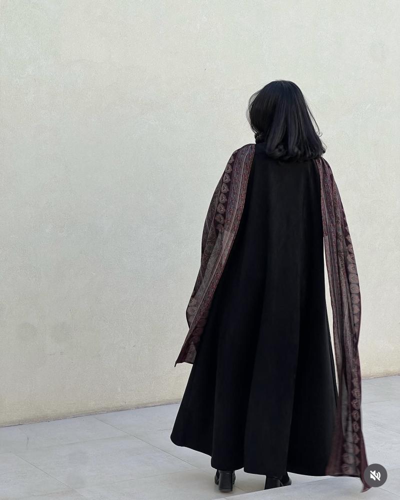 عباية ( أشواق ) شامواه مع كشميري ومخمل بالكم