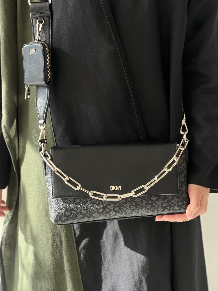 دكني | DKNY Chriselle