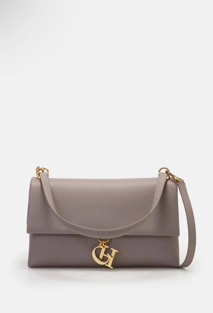 كارولينا هيريرا | CAMELOT | MEDIUM SHOULDER BAG