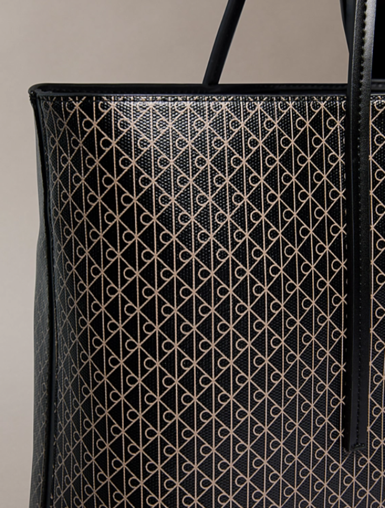 tote bag with pouch