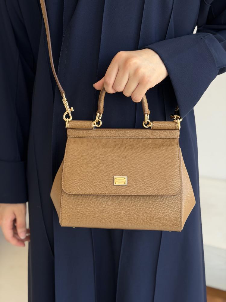 دولتشي اند قابانا | Small Sicily bag in dauphine calfskin