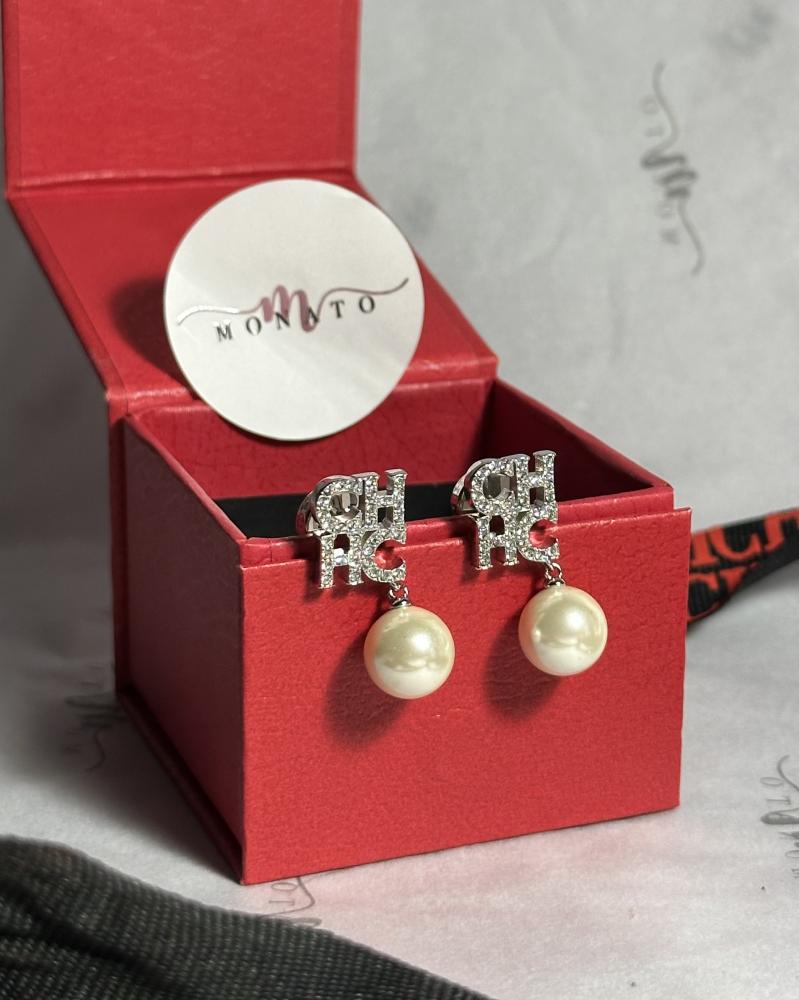 كارولينا هيريرا | ESSENTIAL EARRINGS PEARL