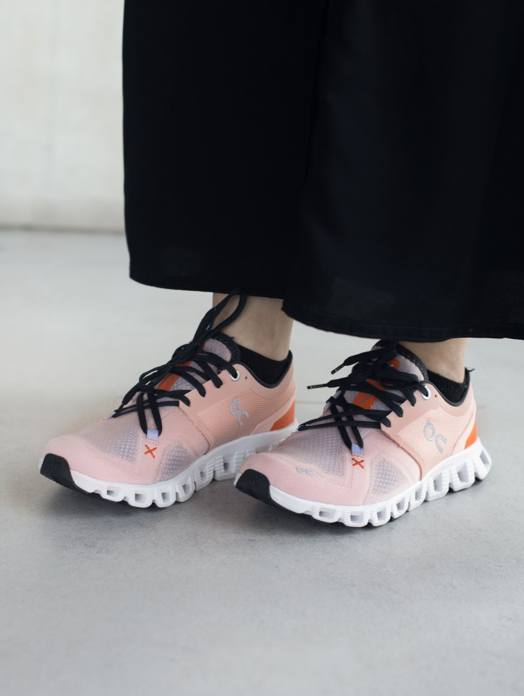 أون رننق نسائي -36.5 | Cloud X 3 Shift Rose/Sand