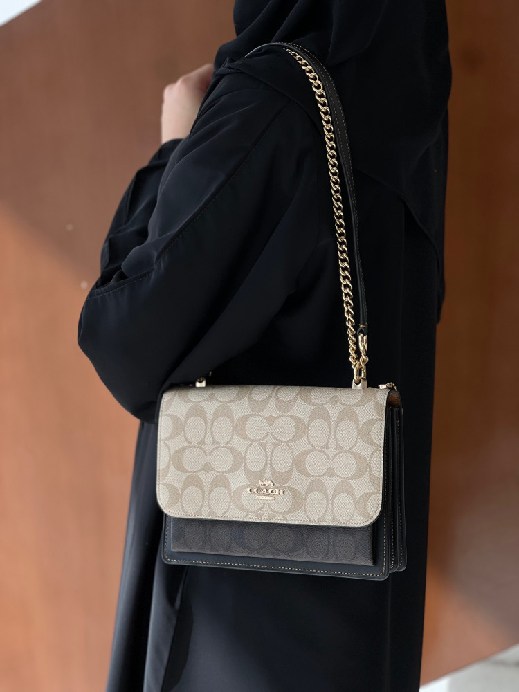 كوتش | Klare Crossbody In Blocked Signature Canvas