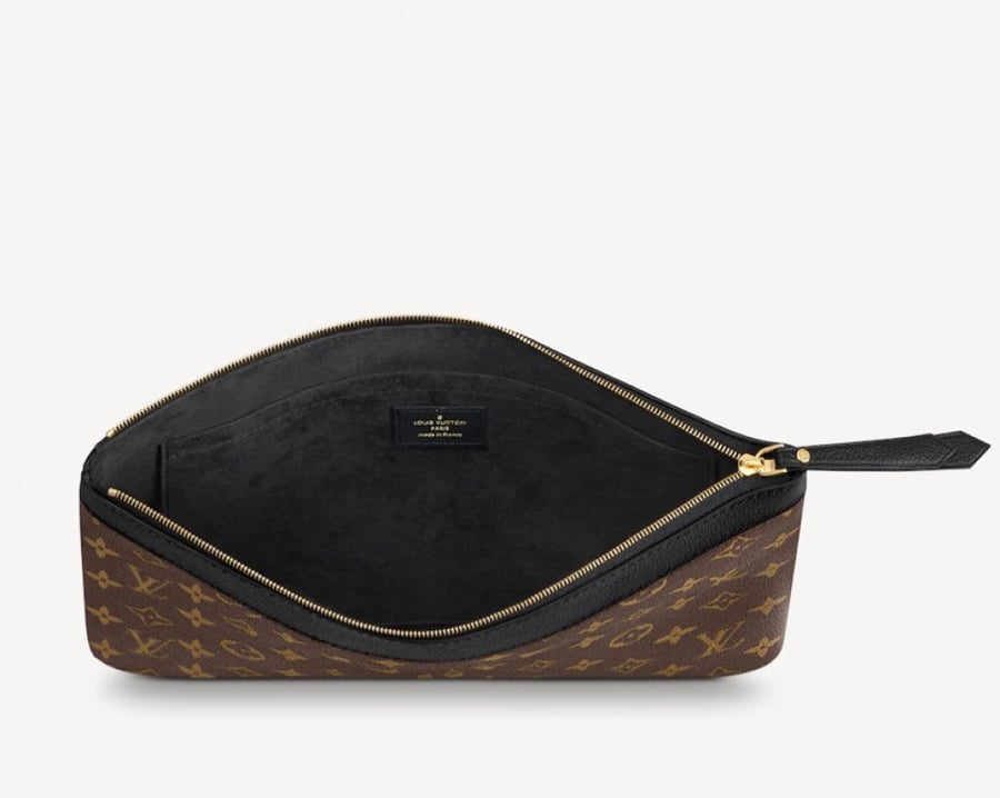 ال ڤي | DAILY POUCH