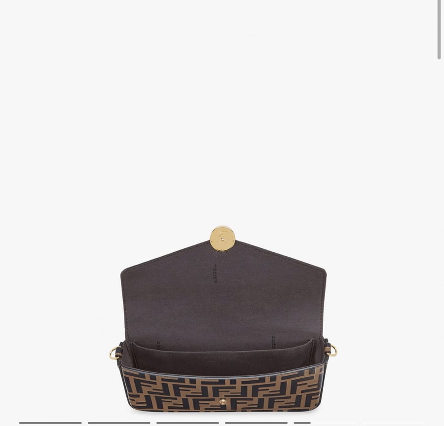 فندي | Wallet On Chain With Pouches