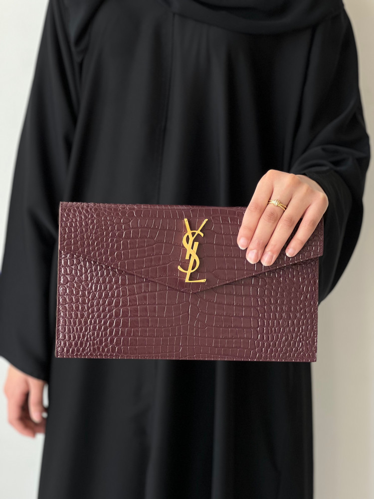سان لوران | UPTOWN POUCH IN CROCODILE EMBOSSED SHINY LEATHER