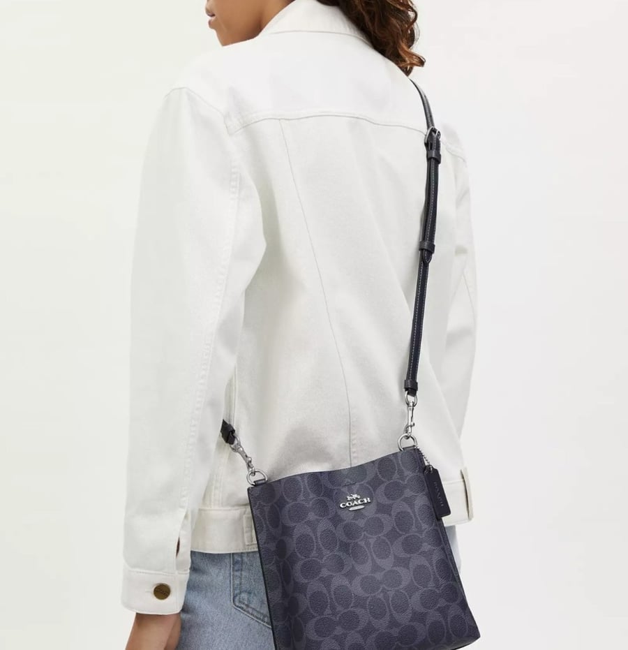 كوتش | Mollie Bucket Bag 22