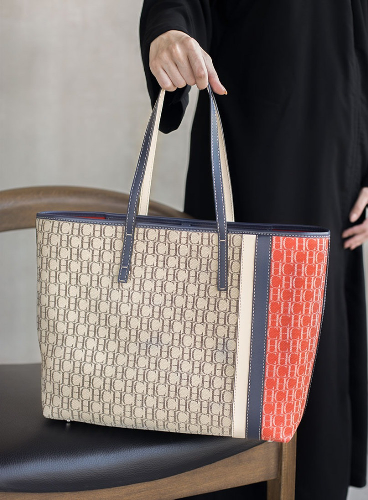 كارولينا هيريرا | SHOPPING | LARGE SHOULDER BAG