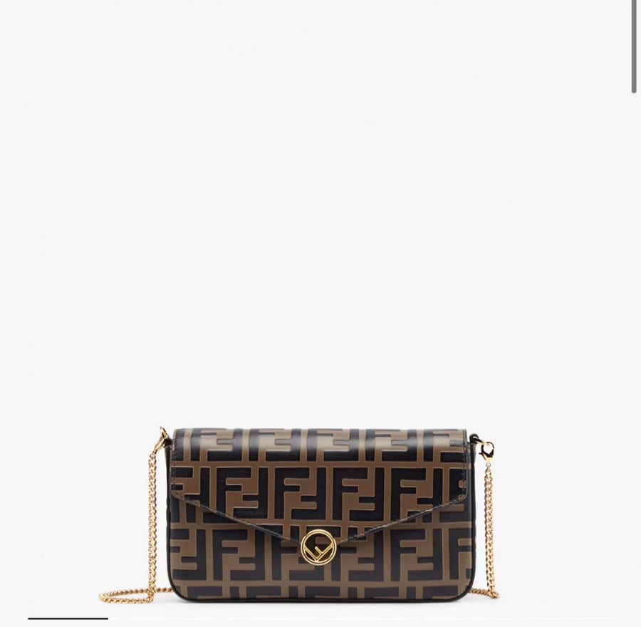 فندي | Wallet On Chain With Pouches