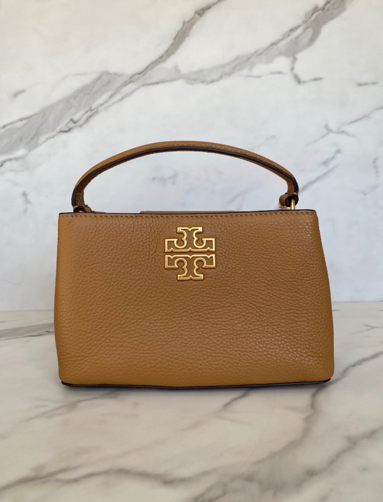 فوري توري برتش black britten embossed micro satchel