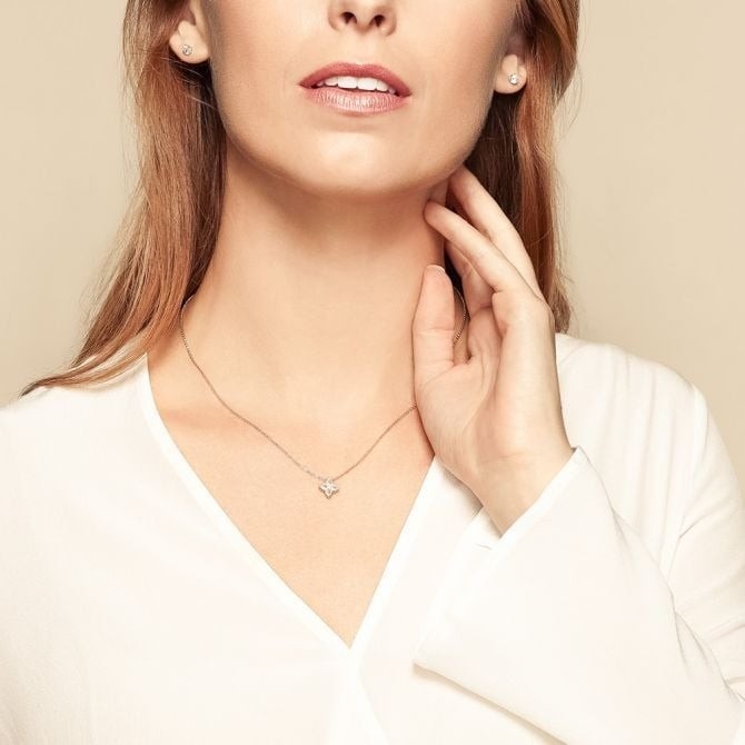 روبيرتو كوين | Princess Flower Yellow Gold Small Pendant Necklace