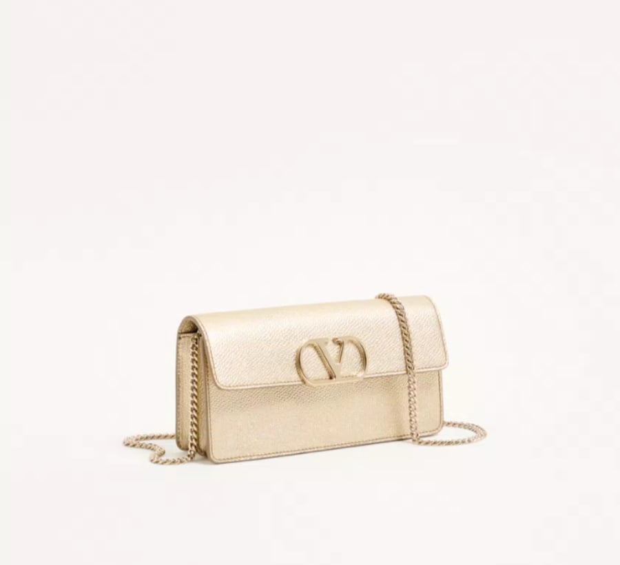 VLogo Signature Laminated Grainy Calfskin Wallet With Chain