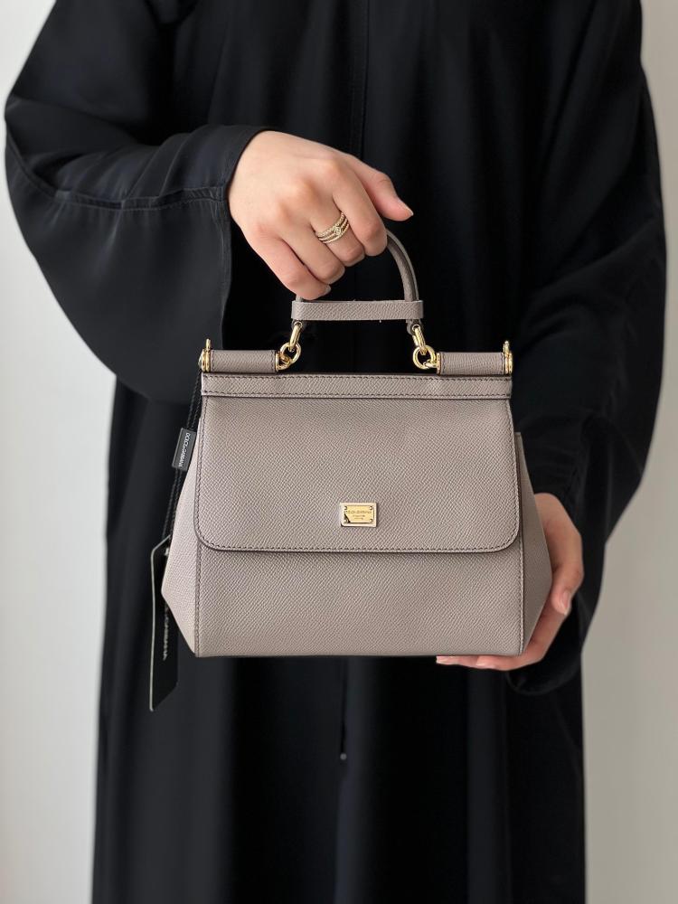 دولتشي اند قابانا | Small dauphine leather Sicily bag