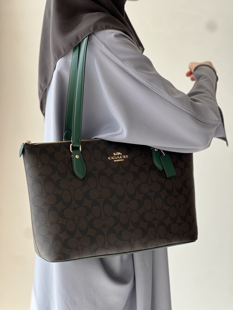 كوتش | Gallery Tote In Signature Canvas