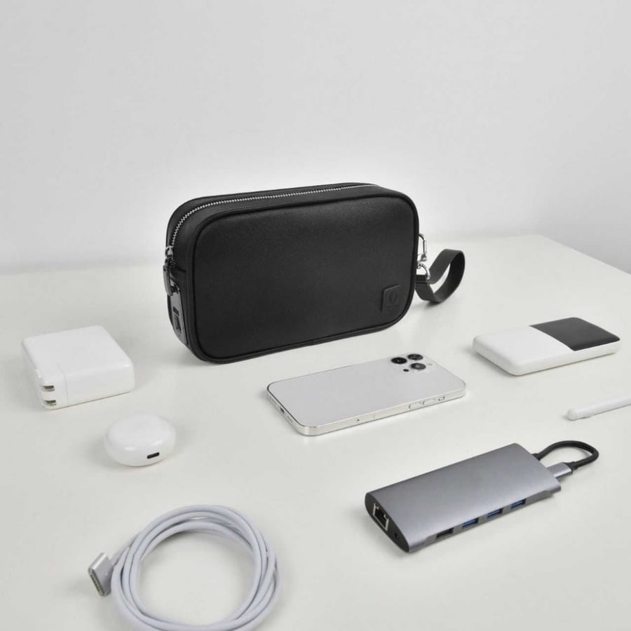 Smart elegant safety bag from Qareen Lion - Black