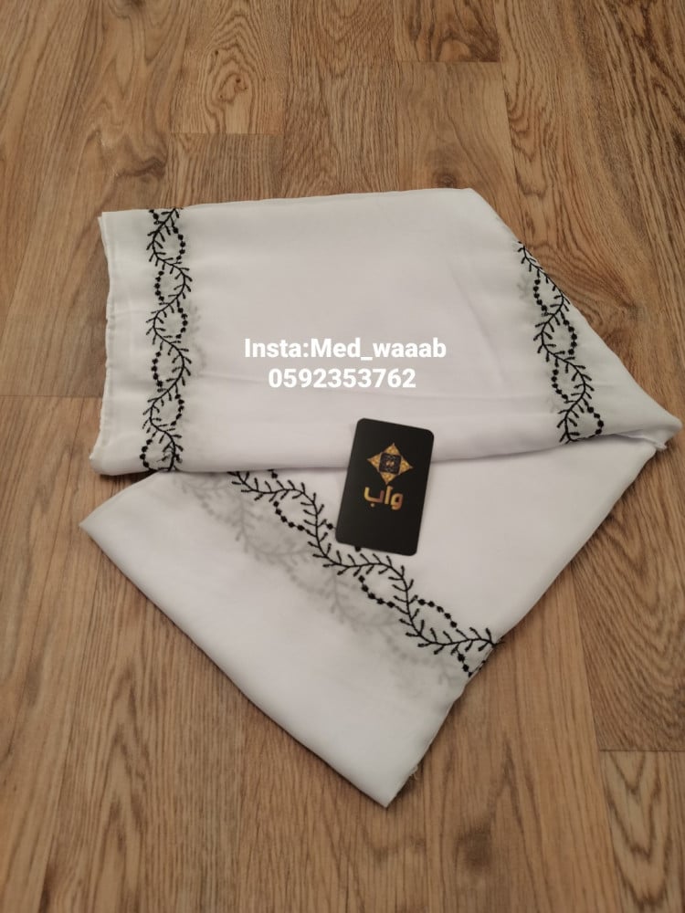 طرحة حجاب مطرزة