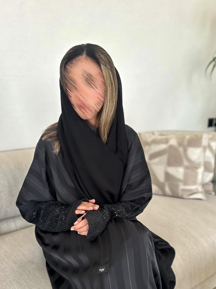 عبايه مقلم زري
