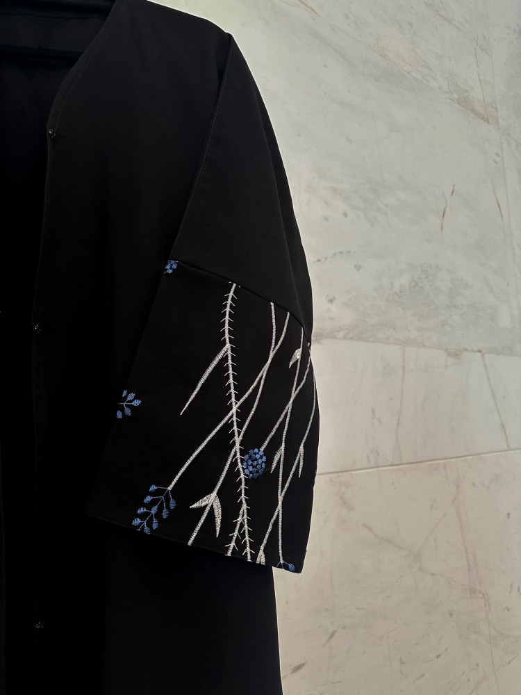 عبايه تطريز ازرق