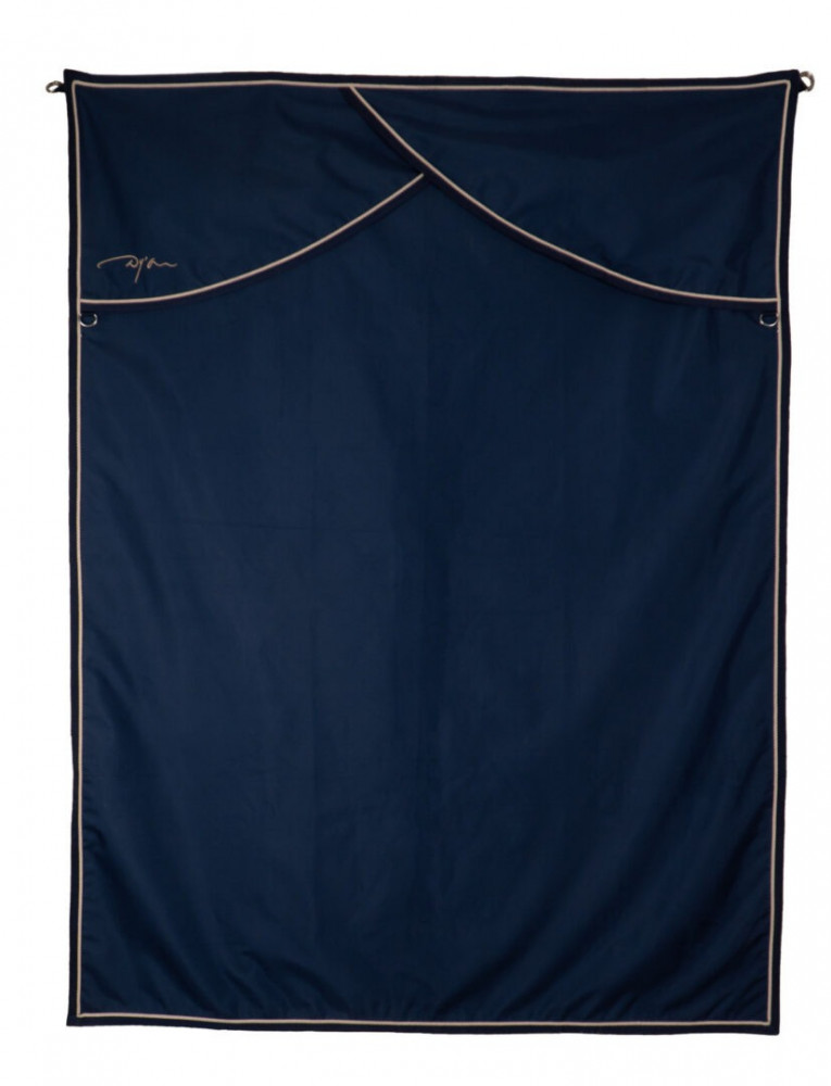 BOX CURTAIN