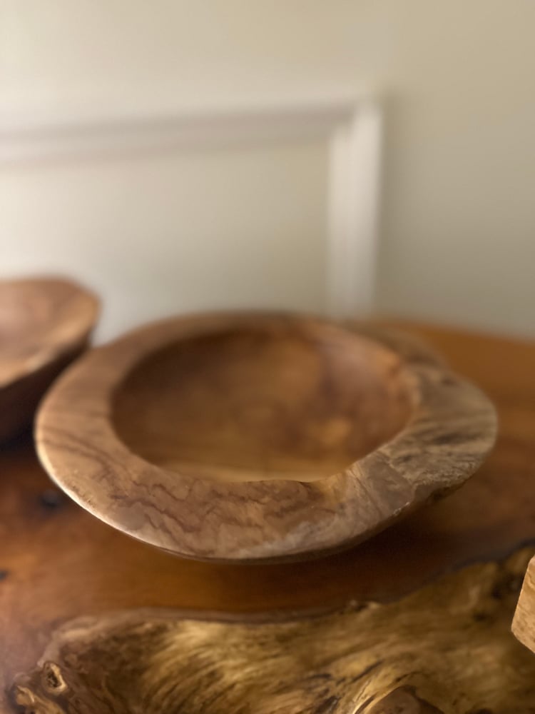 Serving plates made of teak wood, 20 cm diameter (plate price)