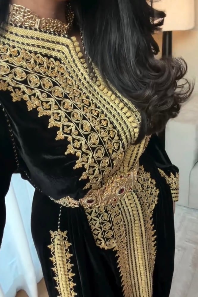 قفطان زينه مخمل