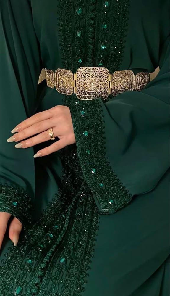 قفطان زمرد أخضر