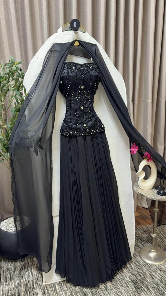 فستان ليلة الأوبسيديان