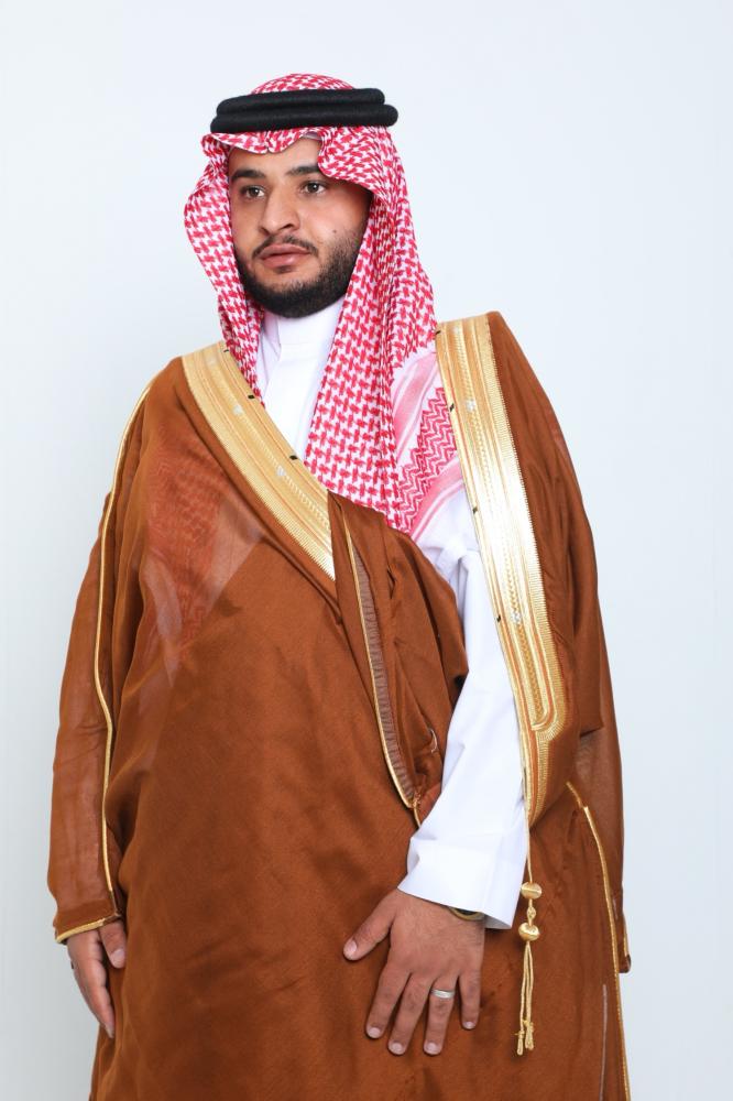 بشت الهندام اشقر ملكي
