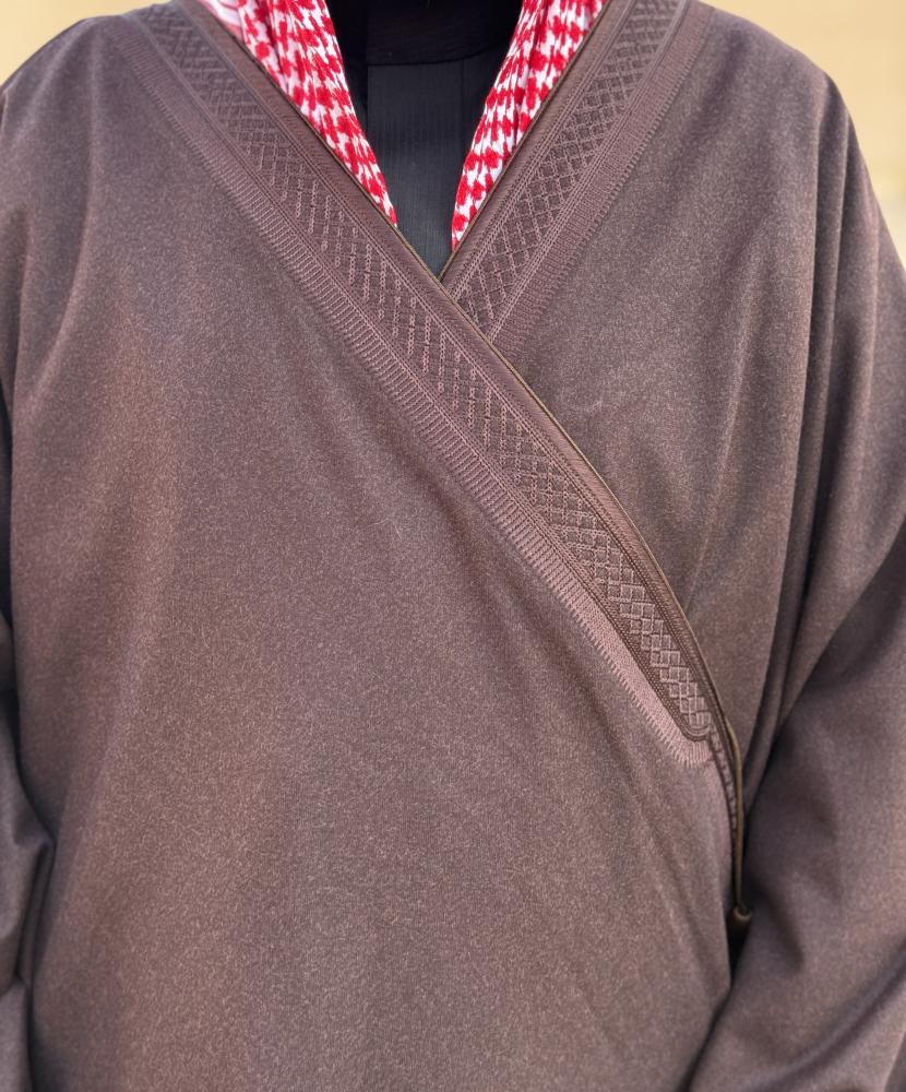 Kashmiri Jouk Beshht in the color of Oud