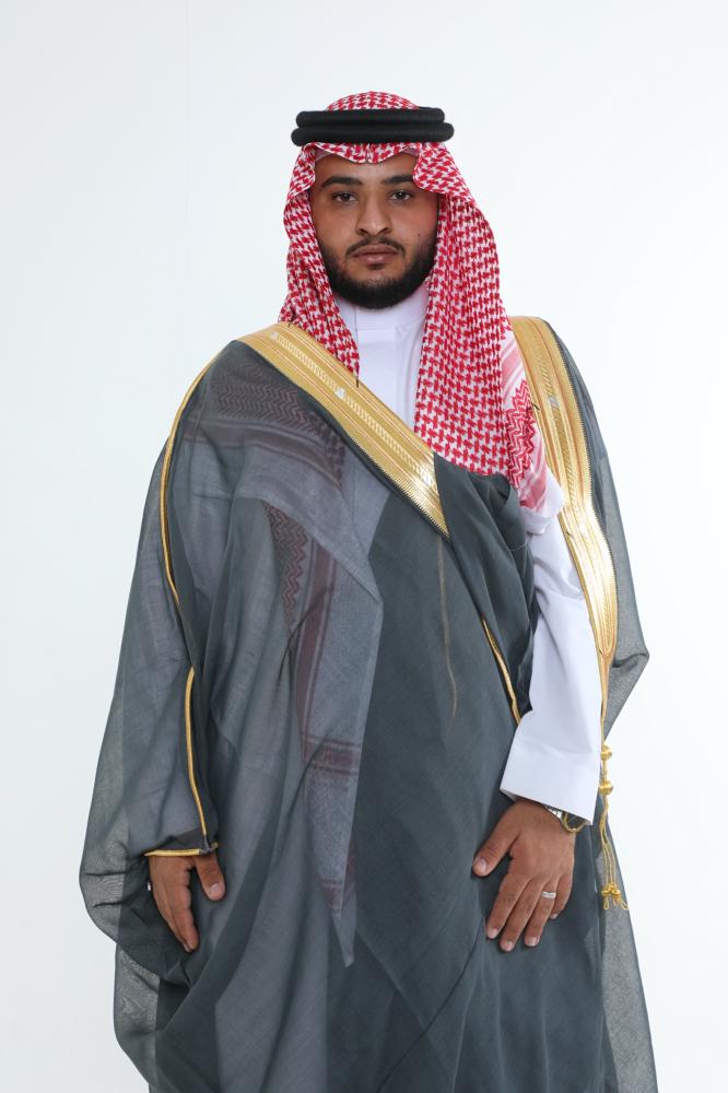 بشت الفاخر رمادي ملكي