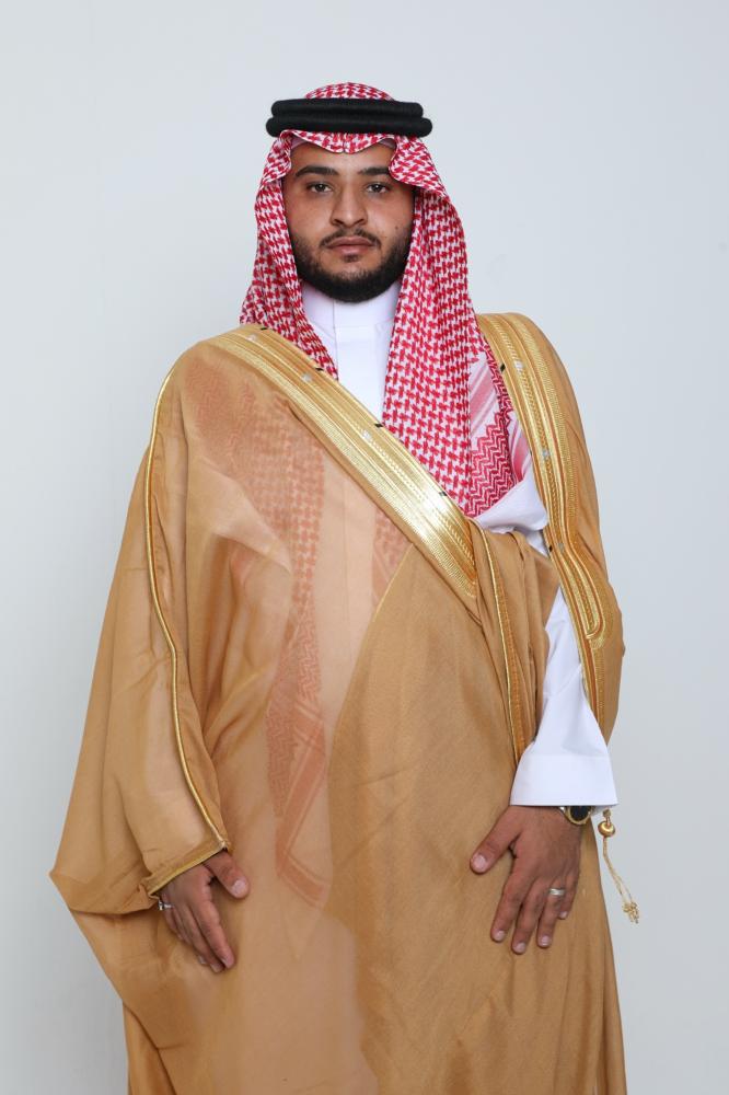 بشت الهندام زعفراني ملكي