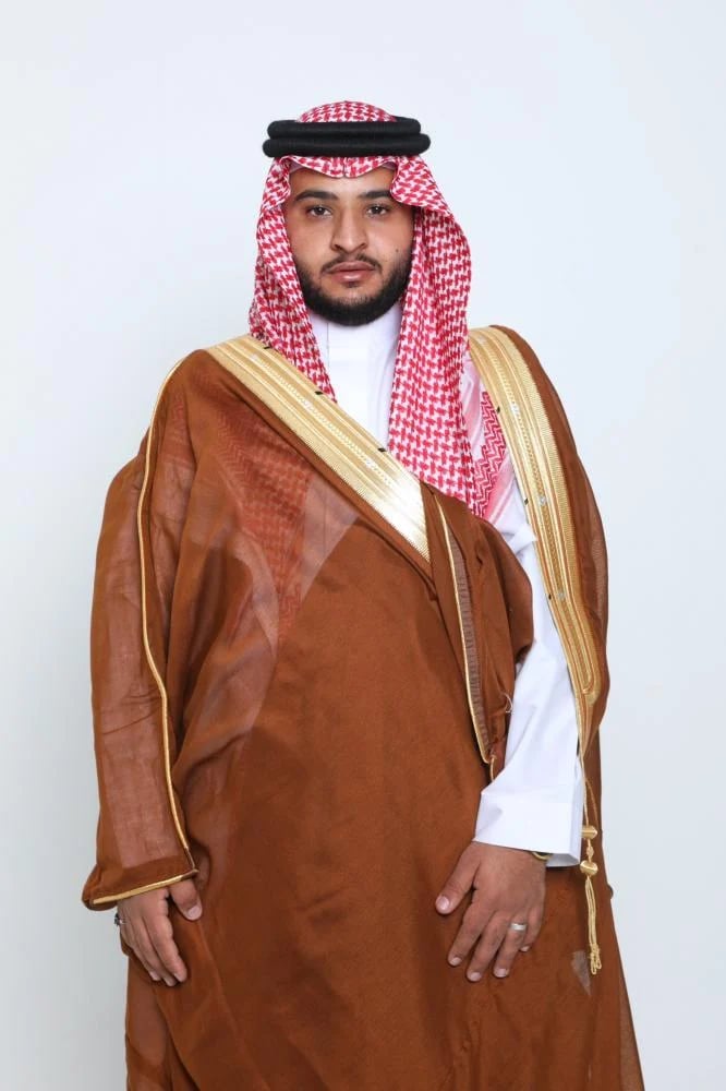 بشت الهندام اشقر ملكي