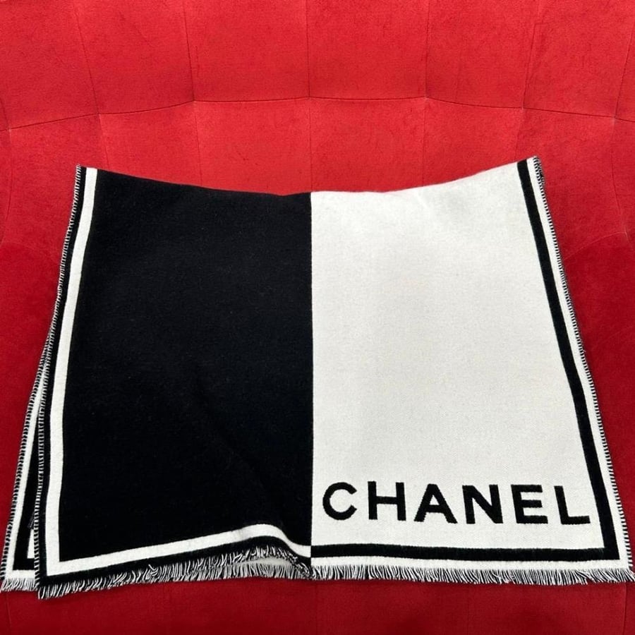 Chanel scarf 195x65cm