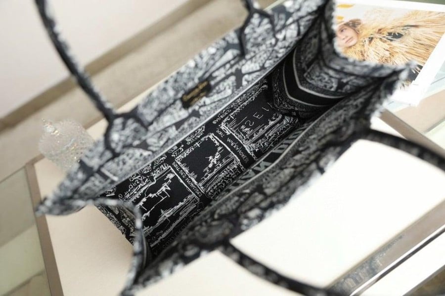 Christian Dior Piccolo 26cm