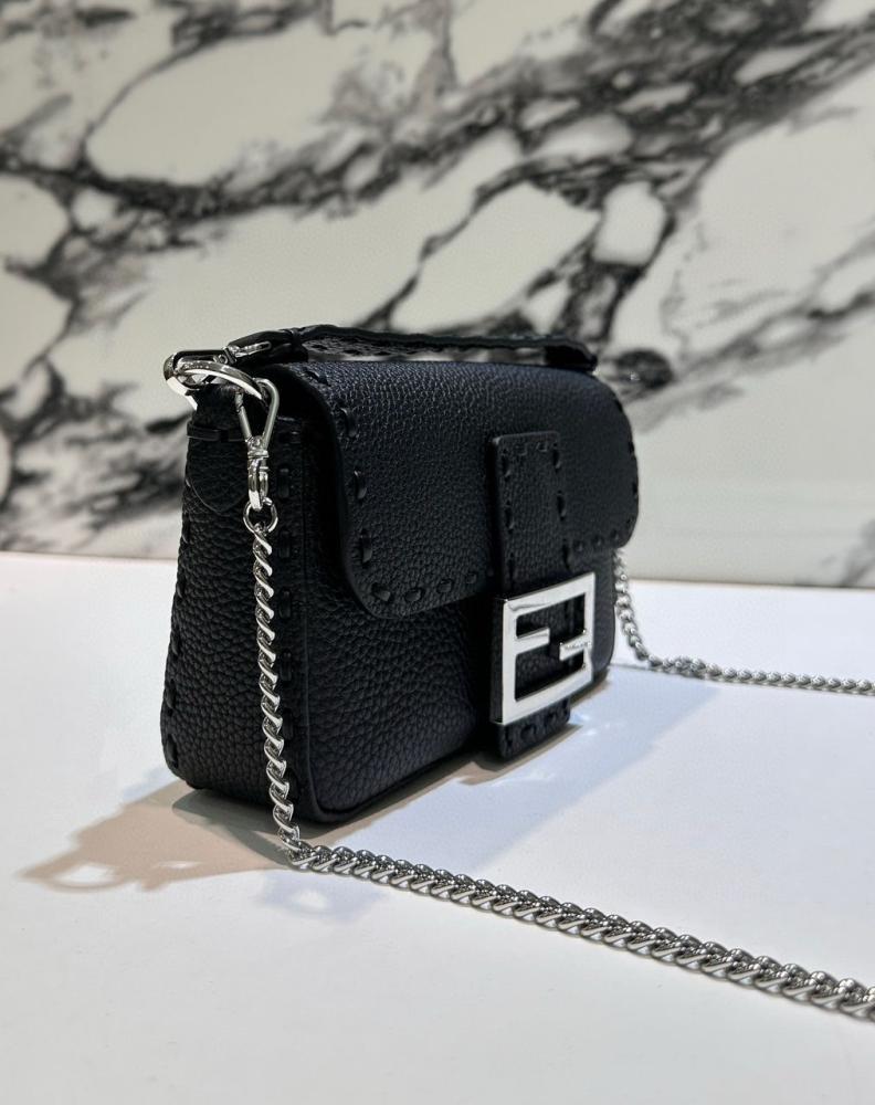 Fendi Baguette Mini 20cm