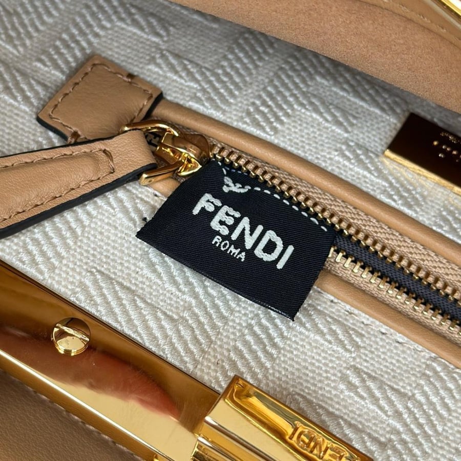 Fendi Peekaboo 23cm