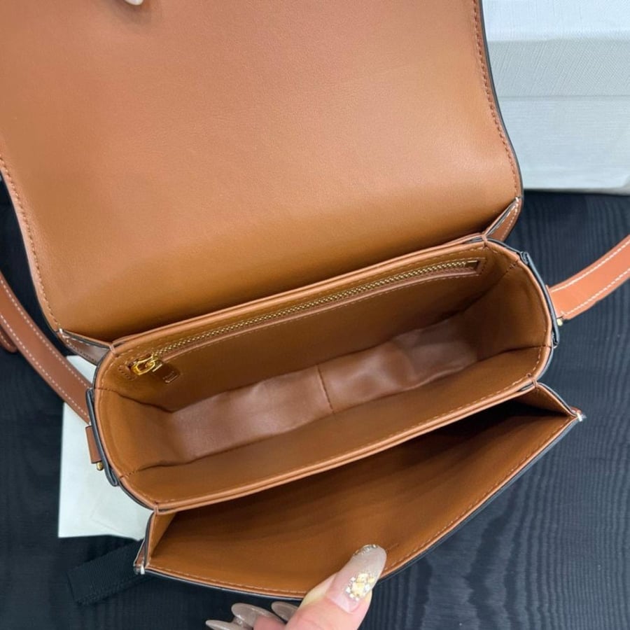 Celine size 18.5cm